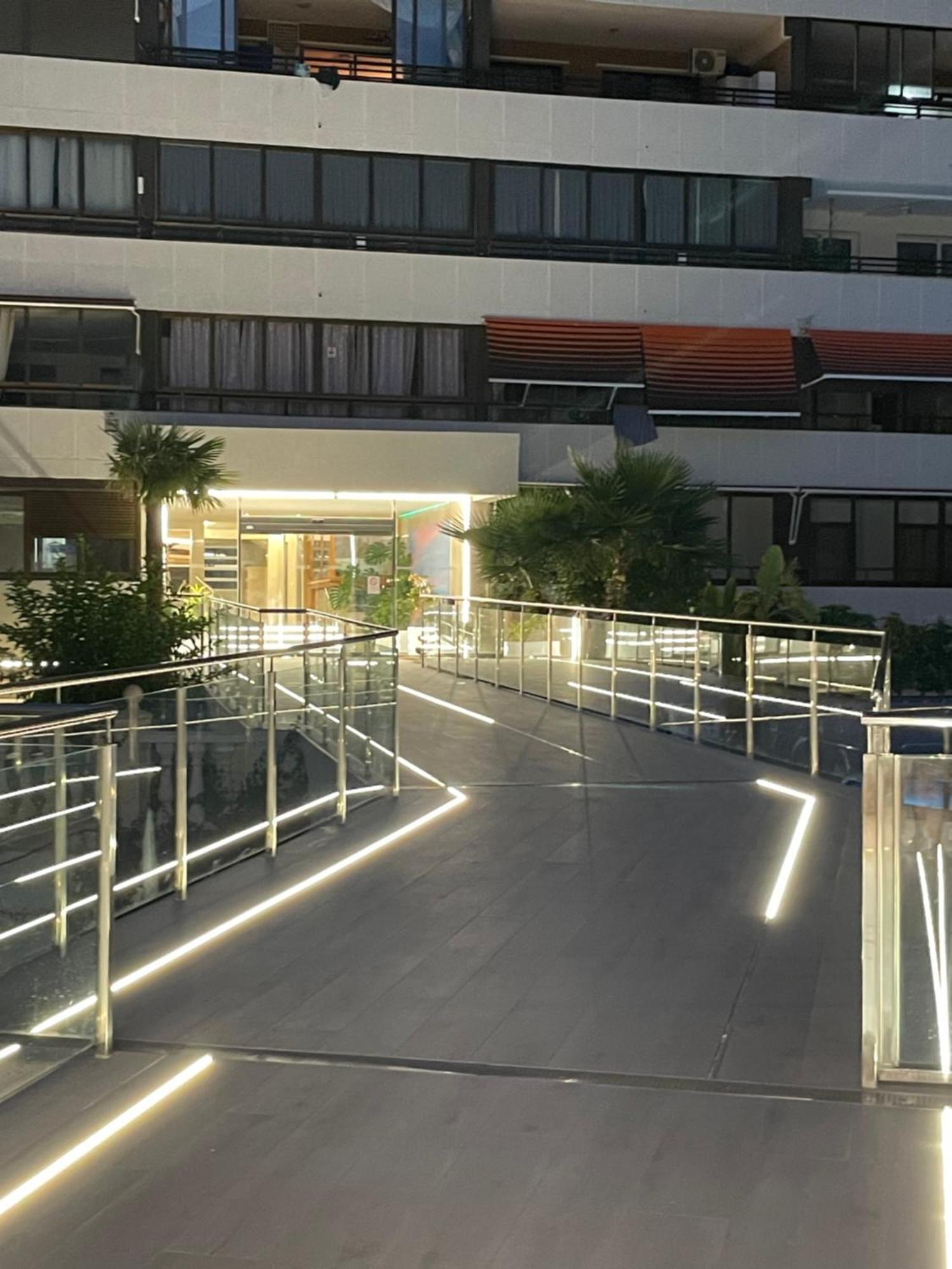 Viva Sky Benidorm Apartment Exterior photo